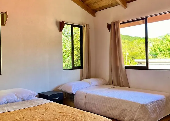Cabaña Hojancha * Hojancha